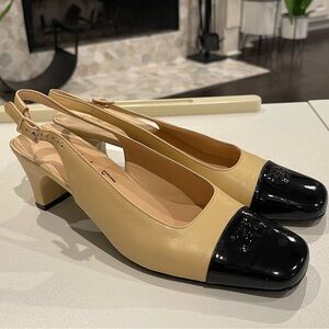 Salvatore Ferragamo Vintage EUC Black / Beige Leather Slingback Pump Heels 7 B